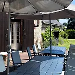 Holiday home Wisteria *