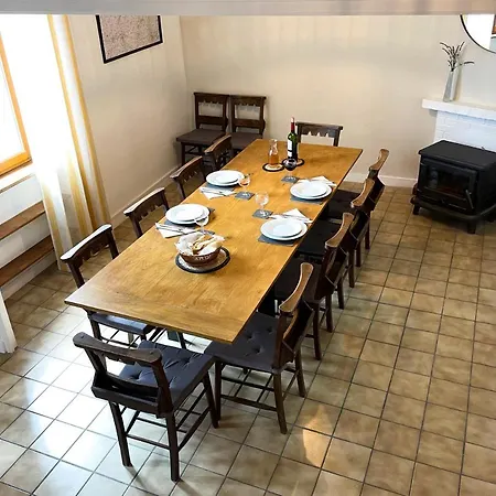 Dom wakacyjny Wisteria Saint-Denis-de-Gastines