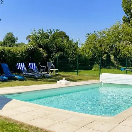 Tatil Evi Wisteria Saint-Denis-de-Gastines